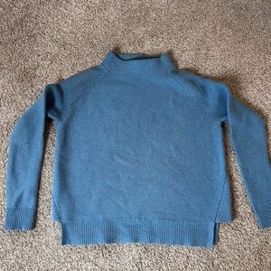 Kinross cotton mock neck boxy sweater. Raglan. Unique split hem detail. Like new